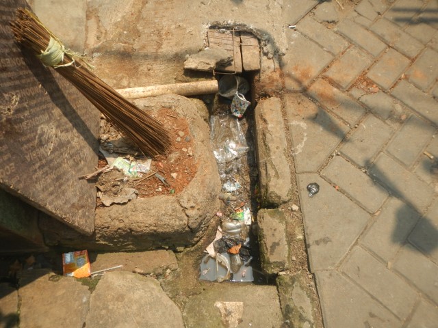 KONDISI DRAINASE LINGKUNGAN
