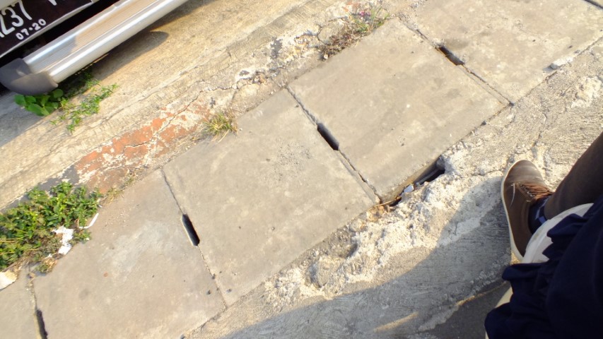 KONDISI DRAINASE LINGKUNGAN