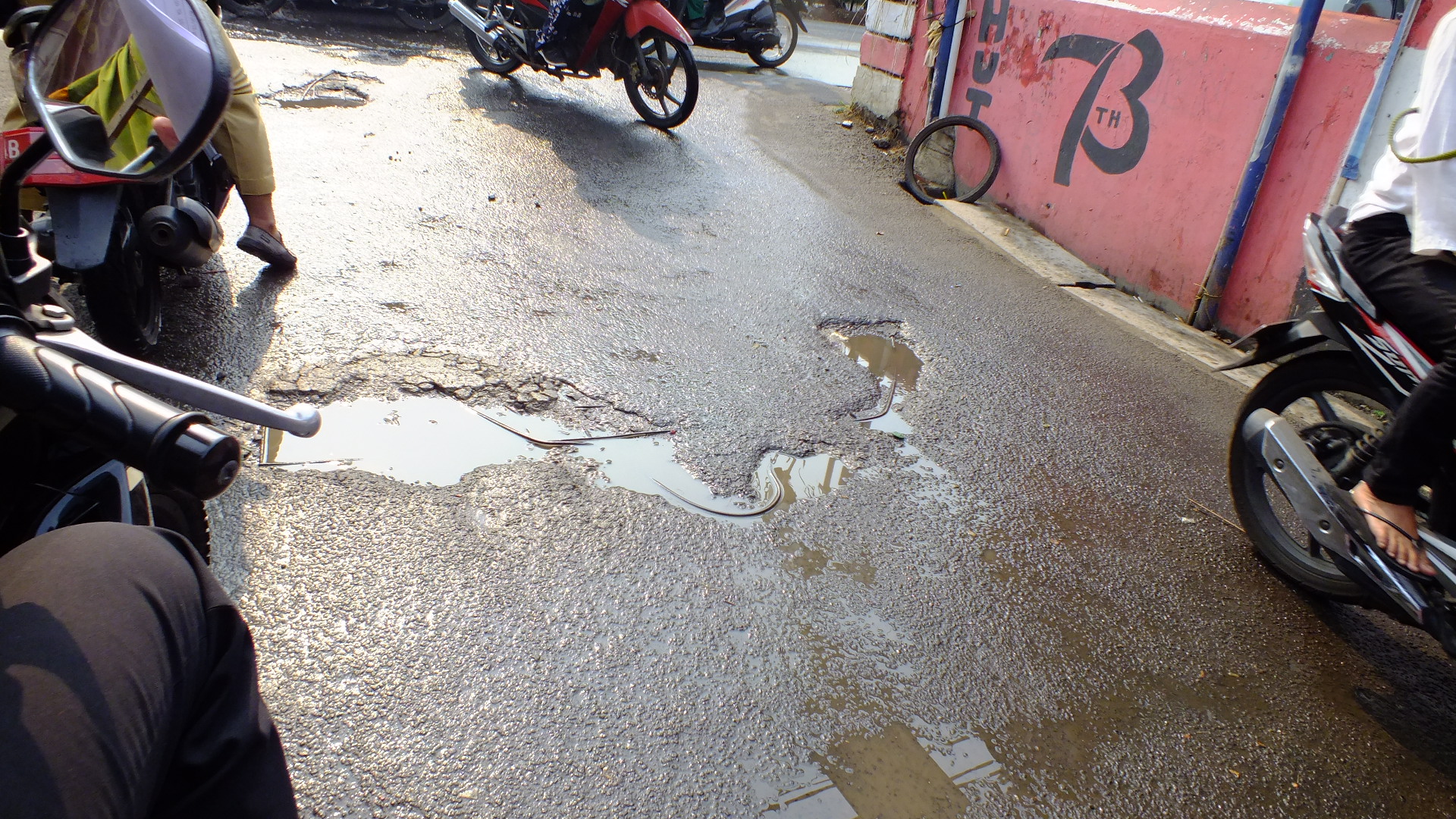 KONDISI JALAN LINGKUNGAN