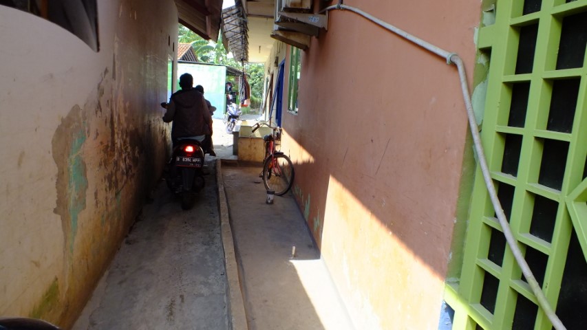 KONDISI JALAN LINGKUNGAN